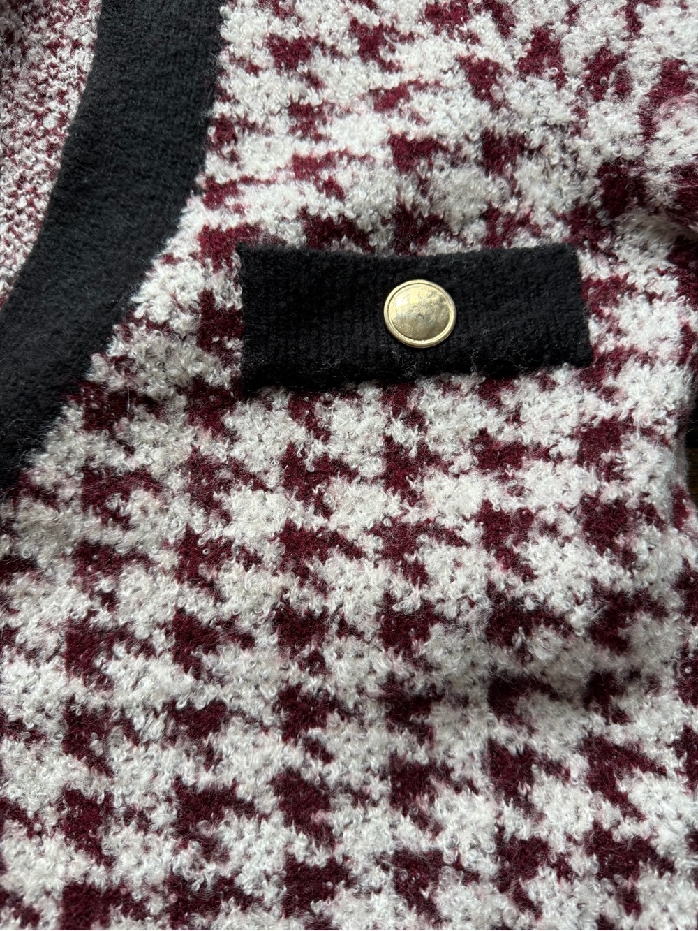 Anthropologie Maeve Burgundy and White Houndstooth Button-Front Cardigan - Picture 3 of 7